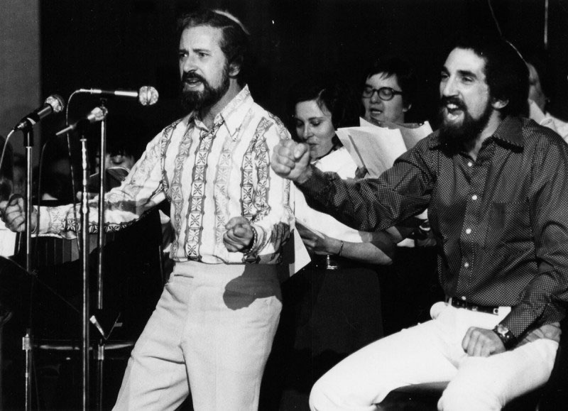Z. David Levy (left) sings with and Cantor Theodore Aronson at a 1980 concert at Temple B'nai Or. Courtesy of the Jewish Historical Society of MetroWest.